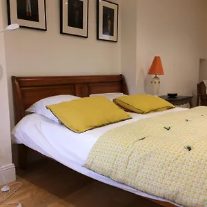 Séjour chez l'habitant Manoir De La Celinais Côté Cour, Saint-Aubin-du-Cormier