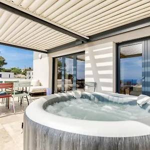 https://50-nuances-de-bleu-marseille.fr-provencehotel.com